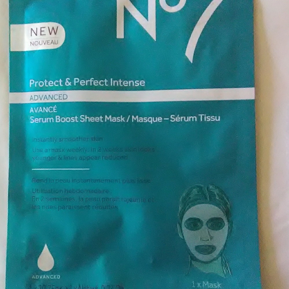 CoverGirl Bundle with a FREE mask! - Picture 3 of 5